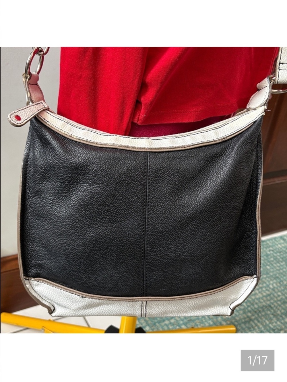 Tignanello  convertible shoulder/Crossbody bag  leather  black/white
Silvertone